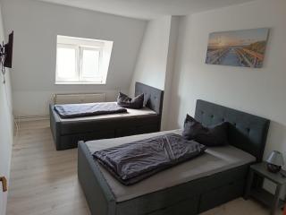 2 Zimmer Wohnungen für Monteure - zentral an der Elbe & City - Magdeburgo - 0
