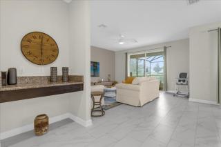 6 Bedroom 5 Bathroom Storey Lake 4813Kc - 3