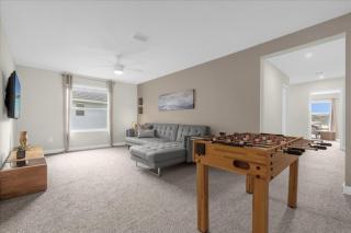 6 Bedroom 5 Bathroom Storey Lake 4813Kc - 1