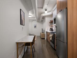 CozySuites NLG with pool bowling alley sauna #04 - Minneapolis - 3