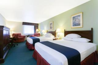 Super 8 by Wyndham Montpelier - 1