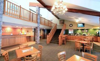 AmericInn by Wyndham Cedar Rapids Airport - Cedar Rapids - 7
