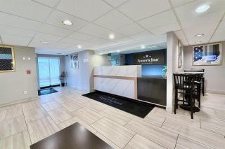 AmericInn by Wyndham Beloit - Beloit - 7