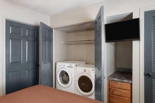 Eagle's Den Suites Big Spring a Travelodge by Wyndham - Big Spring - 1