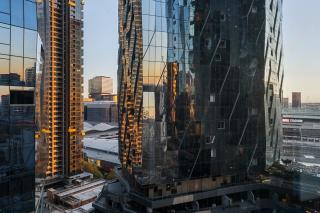 Urban Gem 2BR Apartment in CBD - Melbourne - 6