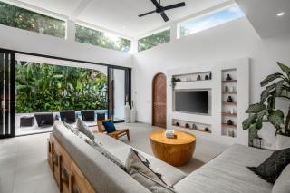 Villa Barsa by Alfred in Bali - 8