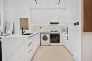 PVH - Elegant 1BR in Binghatti House - 2