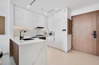 PVH - Elegant 1BR in Binghatti House - 1