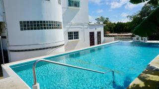 Courtside Studio w SeaView Pool Deck near Airport - Belize City - 6