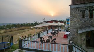 Jim & Holmes Resort & Luxury Residences in Jim Corbett National Park - Rāmnagar - 5