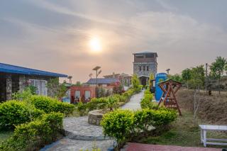 Jim & Holmes Resort & Luxury Residences in Jim Corbett National Park - Rāmnagar - 0