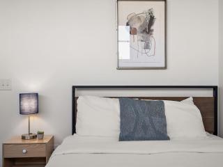 CozySuites NLG with pool bowling alley sauna #21 - Minneapolis - 3