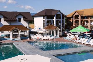 Hotel BILYI AIST - Solotvino - 0