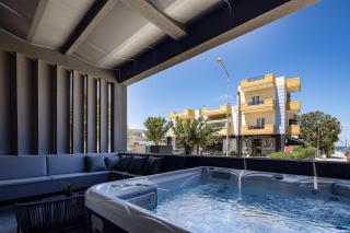 MaXi Suite 75 with Jacuzzi,By IdealStay Experience - Gázion - 0