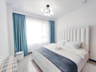 modern living two bedroom apartment with fully equipped gym swimming pool private parking space, child playground area and amazing scenic views - Nairobi - 7