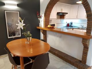 Peaceful 1BR Getaway - Walk to Beach and Train - Benalmádena - 9