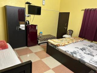 SM Guest House - Lucknow - 7