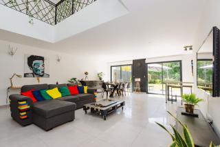 La Villa Pop & Steel - maison avec 4 chambres - 9