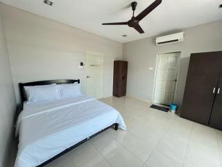 Homestay Asfa D Village - Kemasik - 4