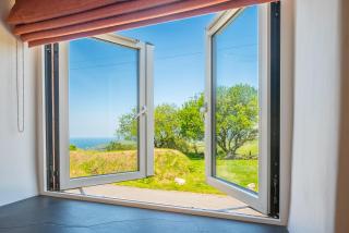 Polrunny Farm Seaberry Cottage with a sea view and log burner - Boscastle - 0