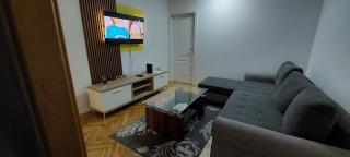 Stan na dan - Apartmani Q - Doboj - 0