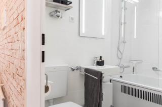 Relax-Apartments - Indoor-Pool - Sauna - Küche - kostenlos Parken - Balkon - teilweise Massagesessel - 85 Zoll Smart-TV - Schonach - 2