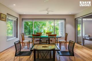StayVista at Willow Cove with AC, WiFi - Jambhulpāda - 4