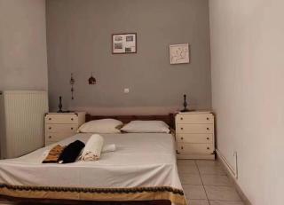 Cozy lower ground floor apartment by Sea and Tram - Atene - 3