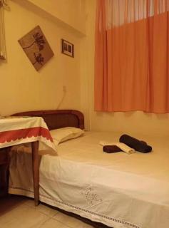 Cozy lower ground floor apartment by Sea and Tram - Atene - 1