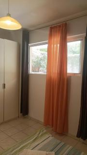Cozy lower ground floor apartment by Sea and Tram - Atene - 2