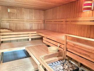 Relax-Apartments - Indoor-Pool - Sauna - Küche - kostenlos Parken - Balkon - teilweise Massagesessel - 85 Zoll Smart-TV - Schonach - 8
