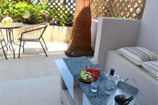 Bel Momento - Family Room - Alikanas - 8