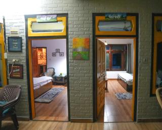 Pahadirovers Homestay & Cafe - 4