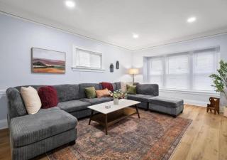 4 Bed 2 Bath Walk to Lakewood Restaurants and Shops - Lakewood - 9