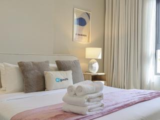 HiGuests - Modern Escape in Jumeirah Bliss - 5