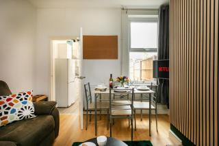 Wolfa Contractors House - Derby - 8