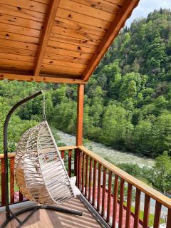 Highland Views & Cozy Comfort Bungalow Escape - Çamlıhemşin - 9
