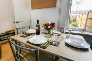Wolfa Contractors House - Derby - 3