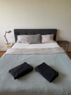 Elegant home for Short Stays - Staré Mesto - 9