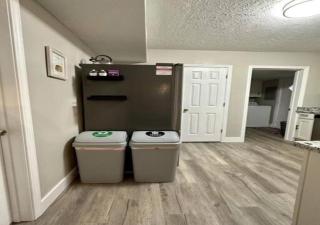 3 Bedroom Home, Walk to Lake Erie - Willoughby - 6