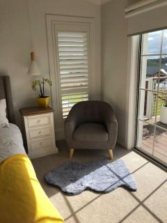 Armara Views - Orange - 4