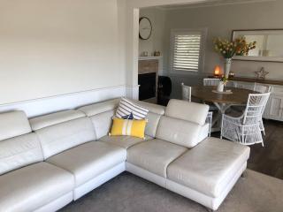 Armara Views - Orange - 2
