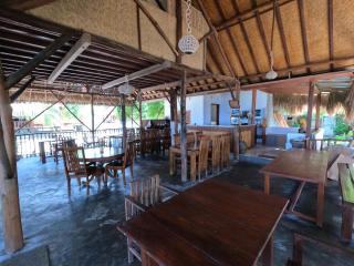 Maryan Moyo Bungalows & Resto - Moyo Island - 3