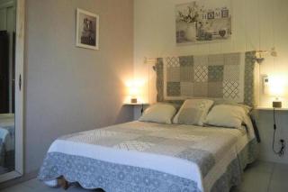 Holiday cottage with private terrace, Bellegarde - Bellegarde - 6