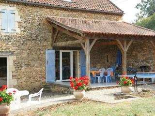 Spacious Holiday Home in Besse with Swimming Pool - Besse - 6