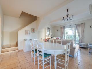Terraced house in Domaine de Saint-Endréol with golf, SPA and communal pool - La Motte - 1