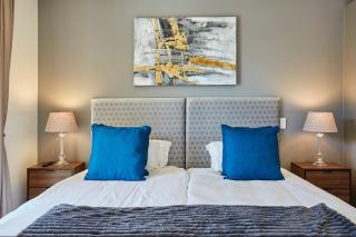 102 Ellesmere - 3