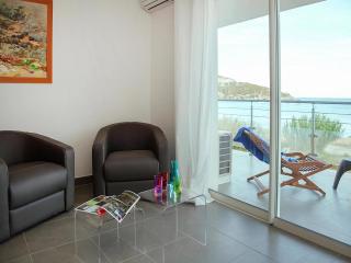 Res Villa Tyrrenia, Macinaggio Rogliano, Apartment with bay view - Macinaggio - 3