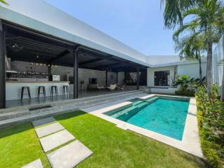 Quiet 3 bdrs Villa 10mn drive to Seminyak & Canggu - Kerobokan - 9