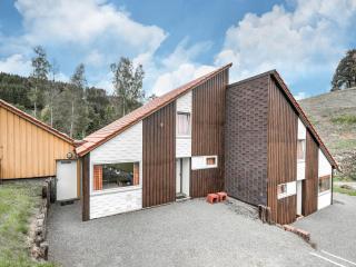 Cosy holiday home in the Hochsauerland with terrace at the edge of the forest - Schmallenberg - 3